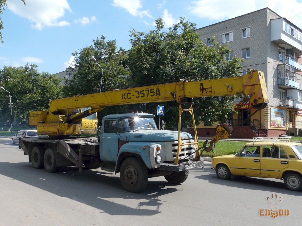 Автомобильный кран КС-3575А #037-61 ТА. Львовская область, г. Червоноград, улица Степана Бандеры