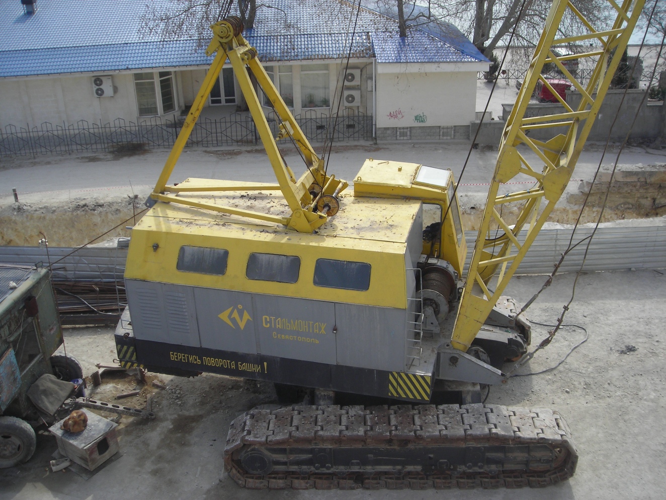 Кран МКГ-40 Зав. №210. Севастополь