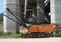 Кран Hitachi KH500L на строительстве мостов через Днепр. Запорожье, остров Хортица