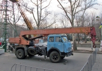 Автомобильный кран КС-3571-1 на шасси МАЗ-5334 . Николаев, улица Советская