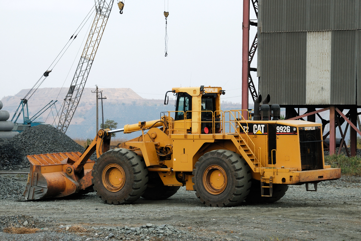 Фронтальный погрузчик Caterpillar 992G. Днепропетровская область, Кривой Рог, Дробильная Фабрика №4, НКГОК, ПАО «АрселорМиттал Кривой Рог»