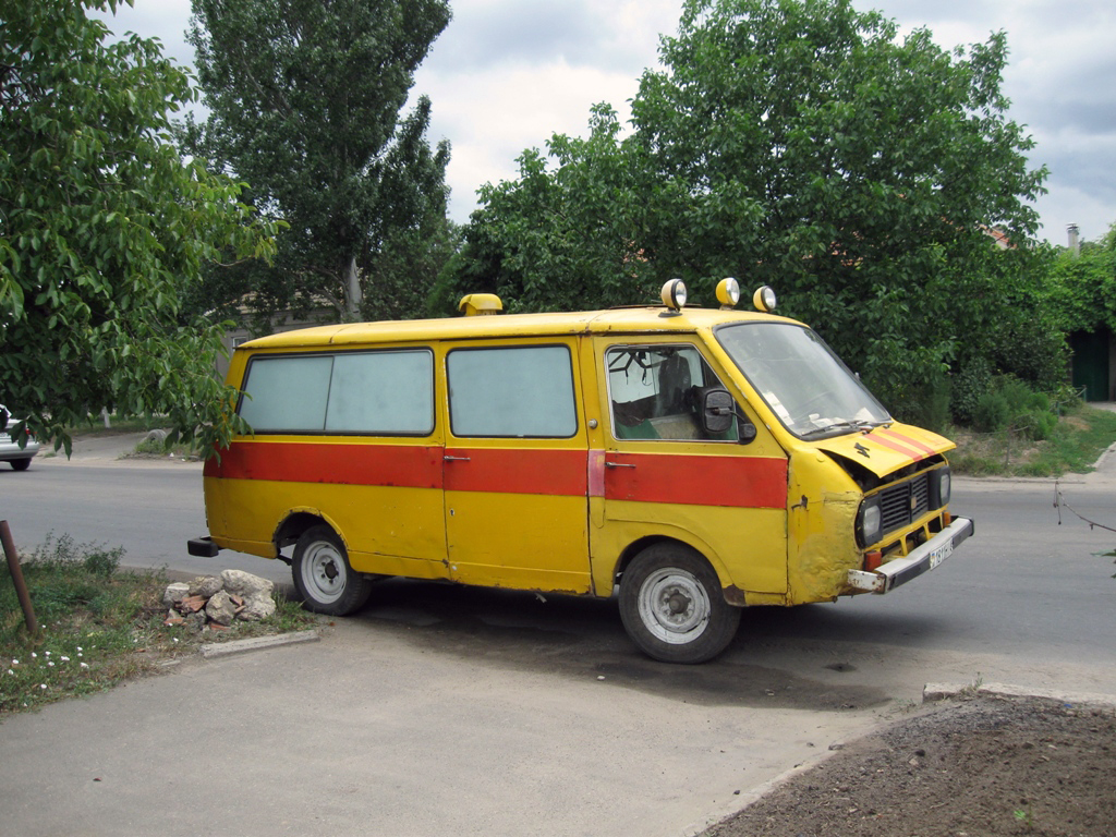 РАФ-22031-01 "Латвия" . Николаев, улица Сафронова