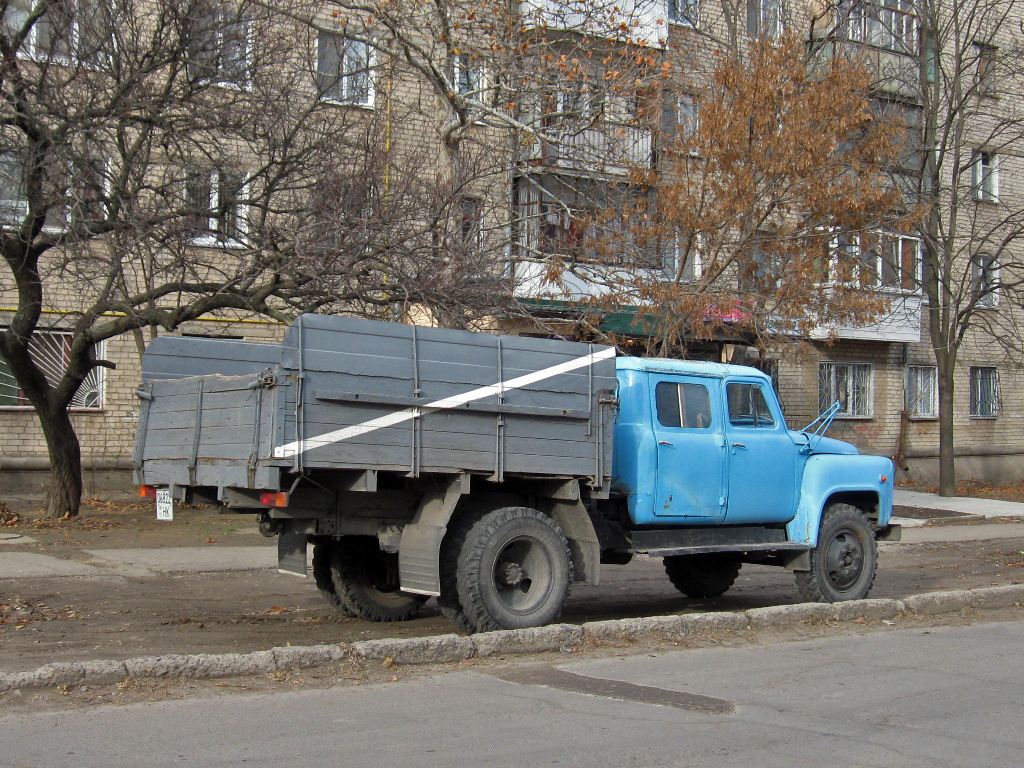 Автомобиль ГАЗ-53А с дубль-кабиной #068-22 НК. Николаев, улица Свиридова
