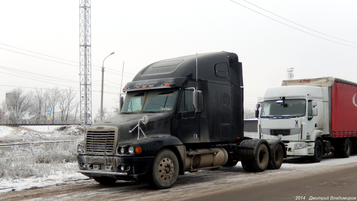 Седельный тягач Freightliner FC2 Century Class #М 959 КА 57. Орёл, Автовокзальная улица