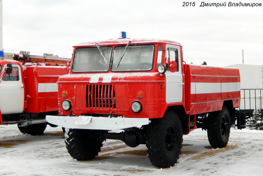 Пожарная автоцистерна АЦ-30(66)-184 на шасси ГАЗ-66-15. Орёл, Полесская улица