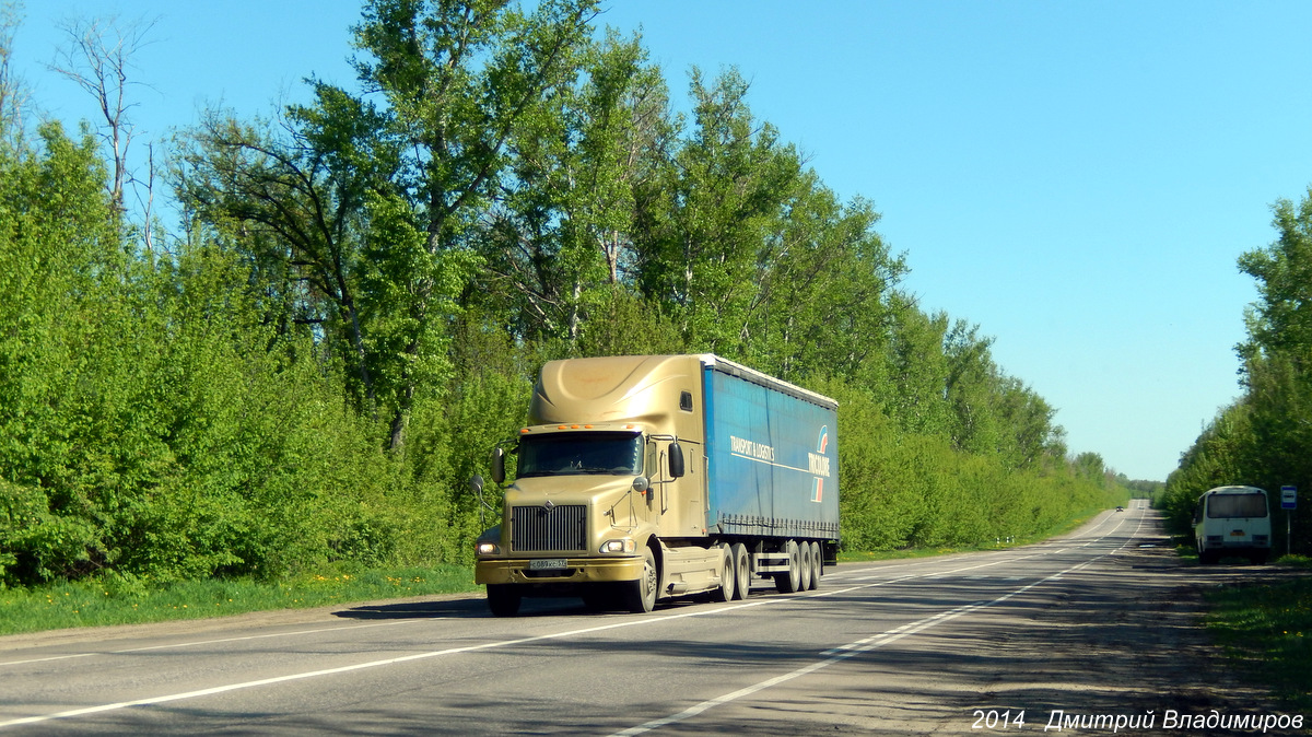 Седельный тягач International 9000 #С 089 КС 57. Орловская область, Кромской район
