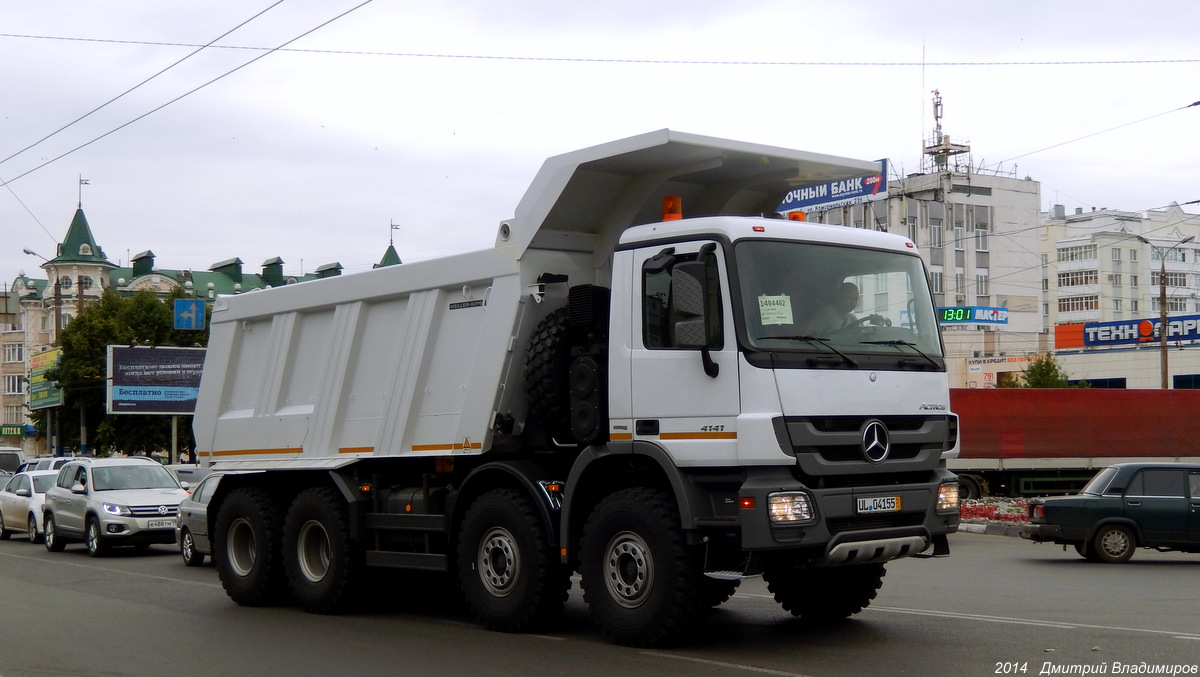 Самосвал Mercedes-Benz Actros 4141 #UL 04155. Орёл, Комсомольская улица