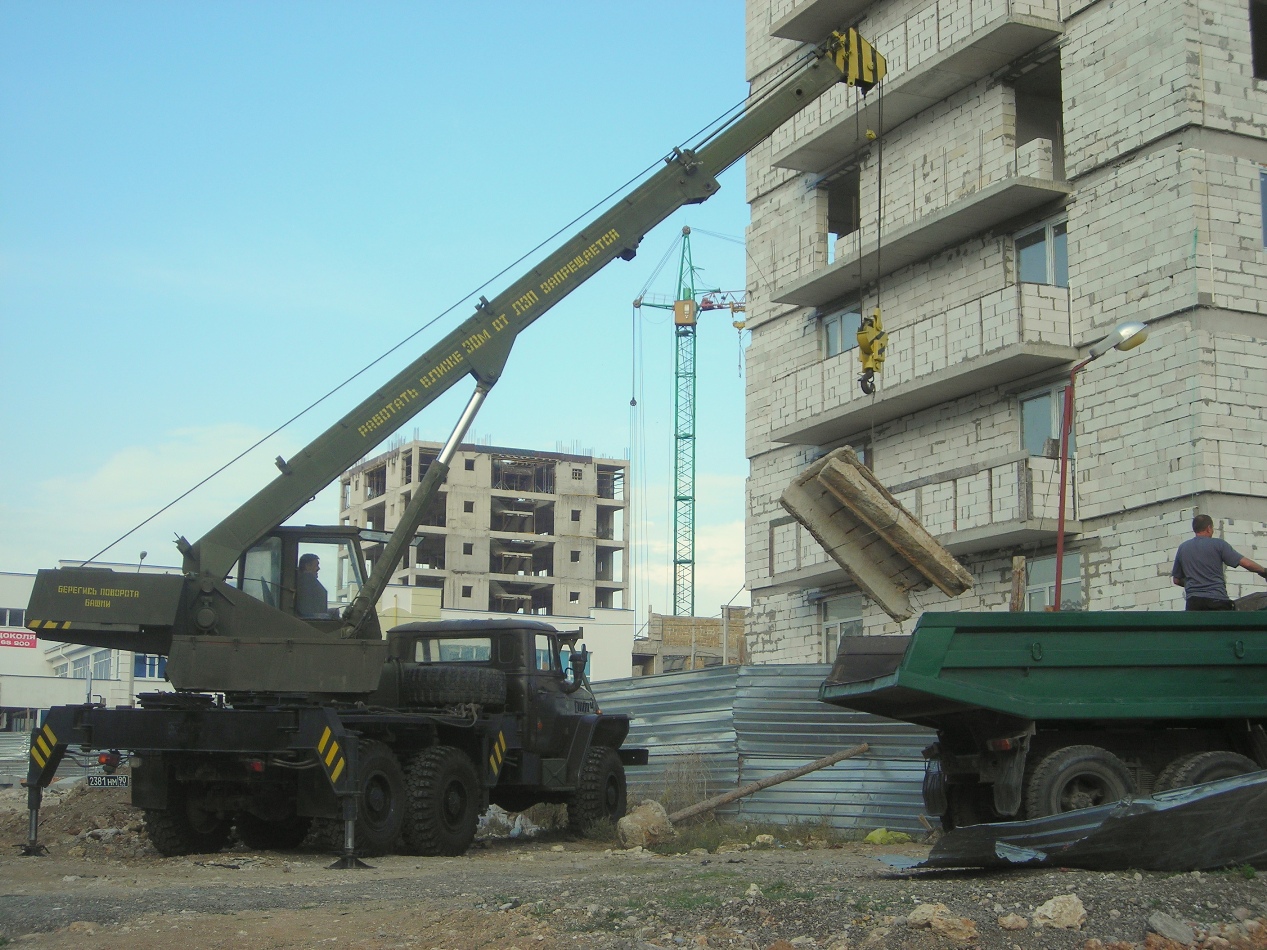 Кран КС-2573-2 на шасси Урал-43202 #2381 НМ 90. Севастополь
