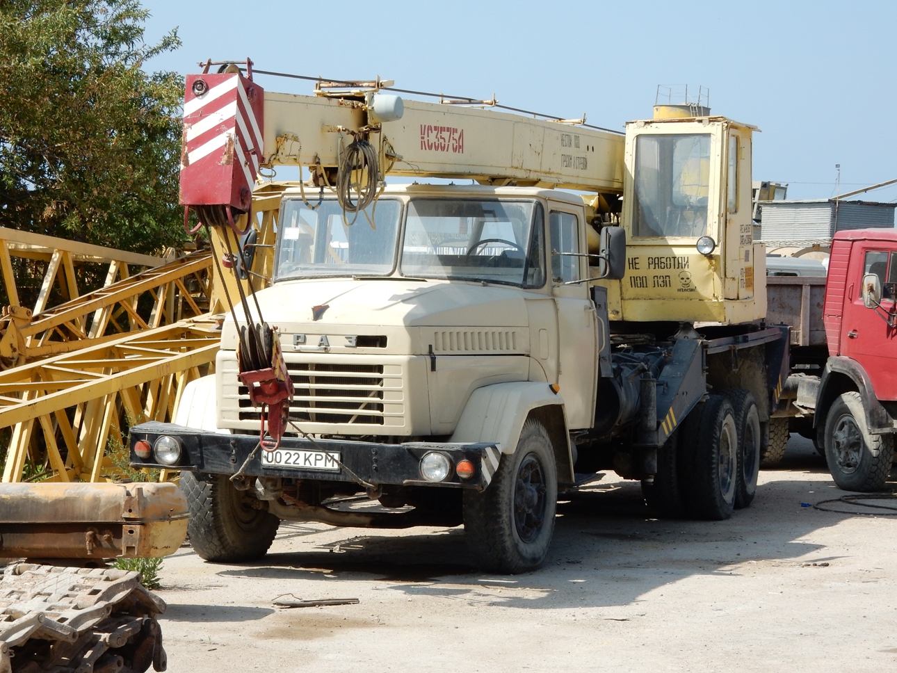 Кран КС-3575А на шасси КрАЗ-250 #0022 КРМ. Севастополь
