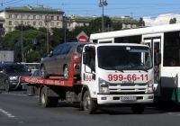 Эвакуатор на шасси Isuzu NP #О 006 ЕХ 47. Санкт-Петербург, Московский проспект