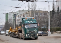 Седельный тягач Volvo FH12 #ВН 5028 ЕС c полуприцепом-тяжеловозом. Приднестровье, Тирасполь, улица Карла Либкнехта