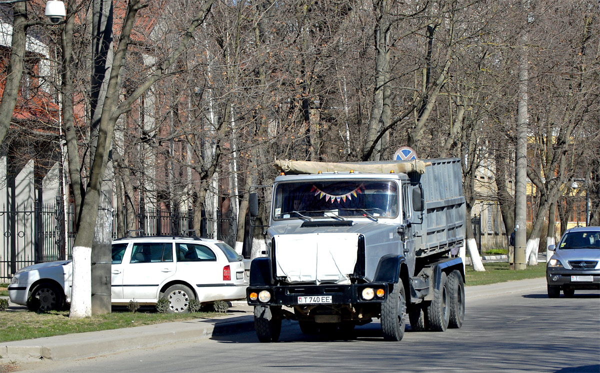 ЗиЛ-133* #Т 740 ЕЕ. Приднестровье, Тирасполь, улица Шевченко