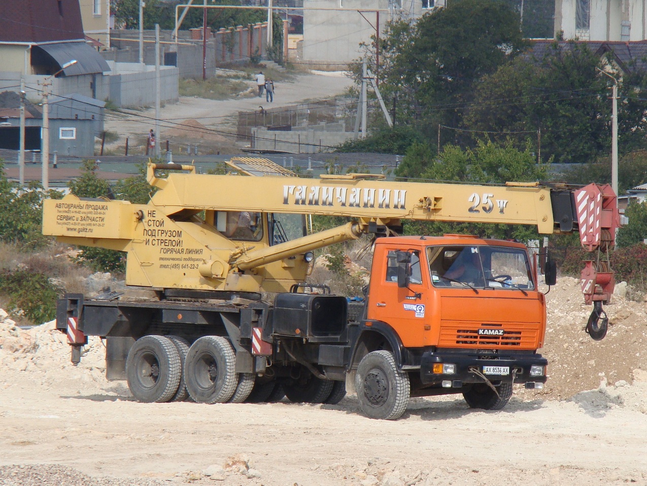 Кран КС-55713-1 "Галичанин" на шасси КамАЗ-55111 #АХ 8536 АХ . Севастополь