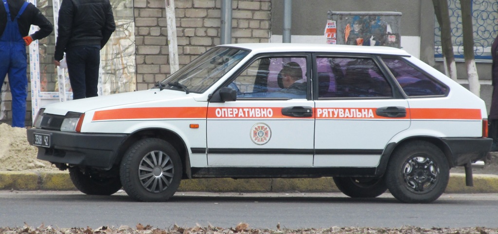 Оперативно-служебная машина на базе ВАЗ-21093  #3508 Ч2. Николаев, улица Чигрина