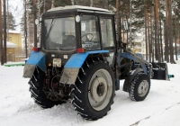 Уборочная машина на базе трактора Беларус- 82.1   #8937 КТ 24. Красноярский край, Железногорск, Юбилейный проезд