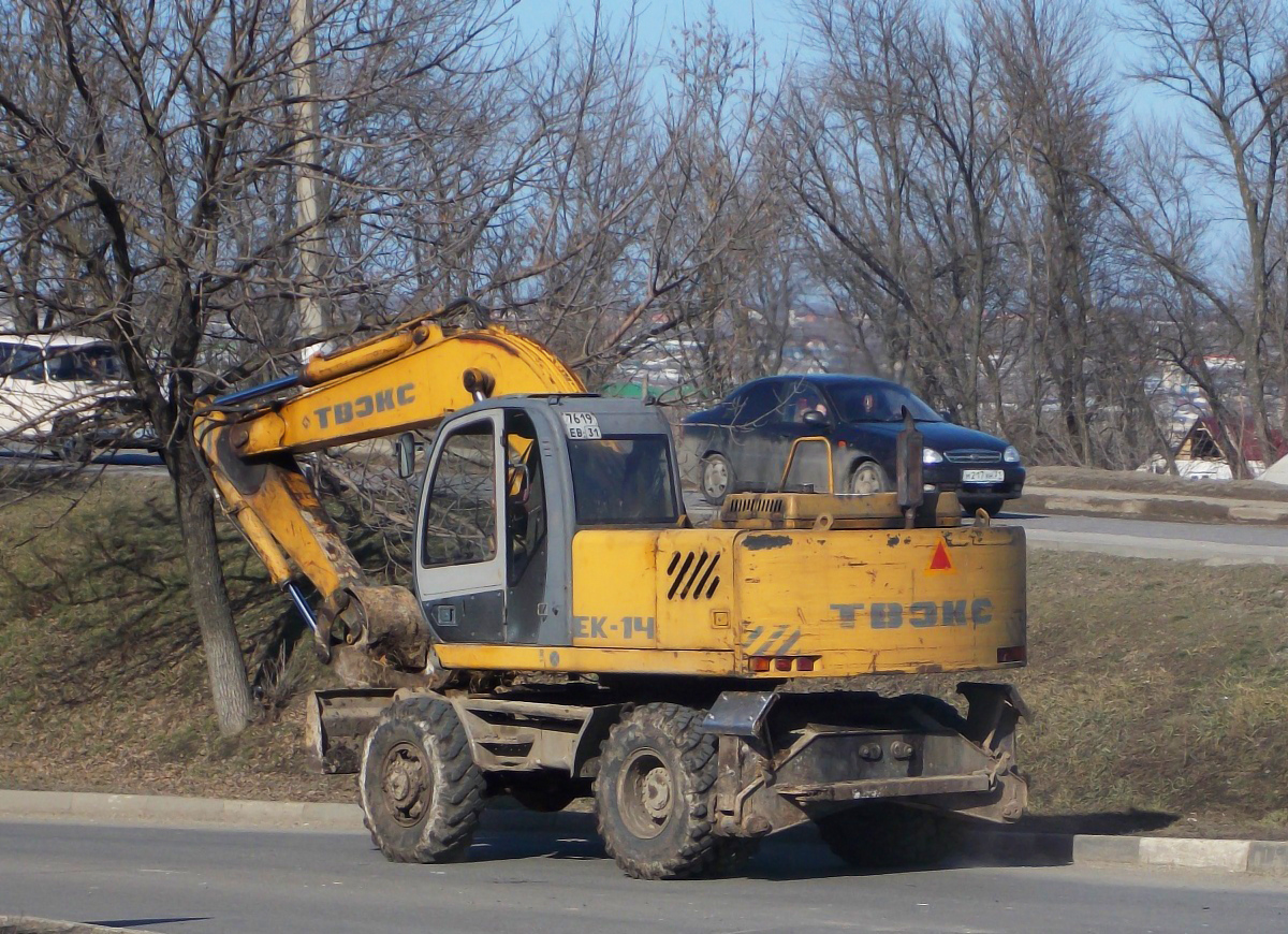Эксакаватор ТВЭКС ЕК-14  #7619 ЕВ 31. Белгородская область, г. Алексеевка, улица Тимирязева