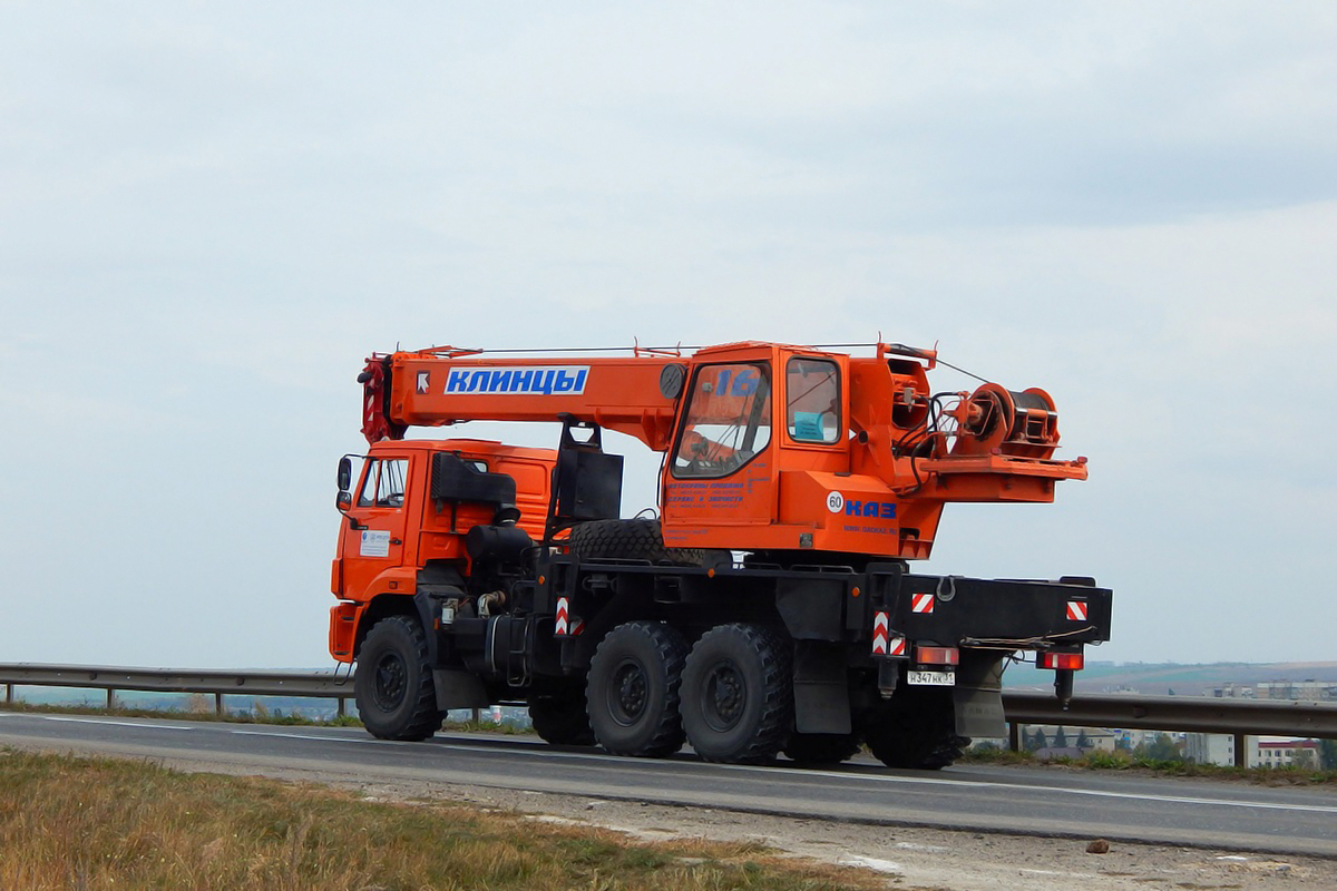 Автокран КС-35719-7-02 "Клинцы" на шасси КамАЗ-43118 # Н 347 НК 31. Белгородская область, г. Алексеевка, улица Чапаева