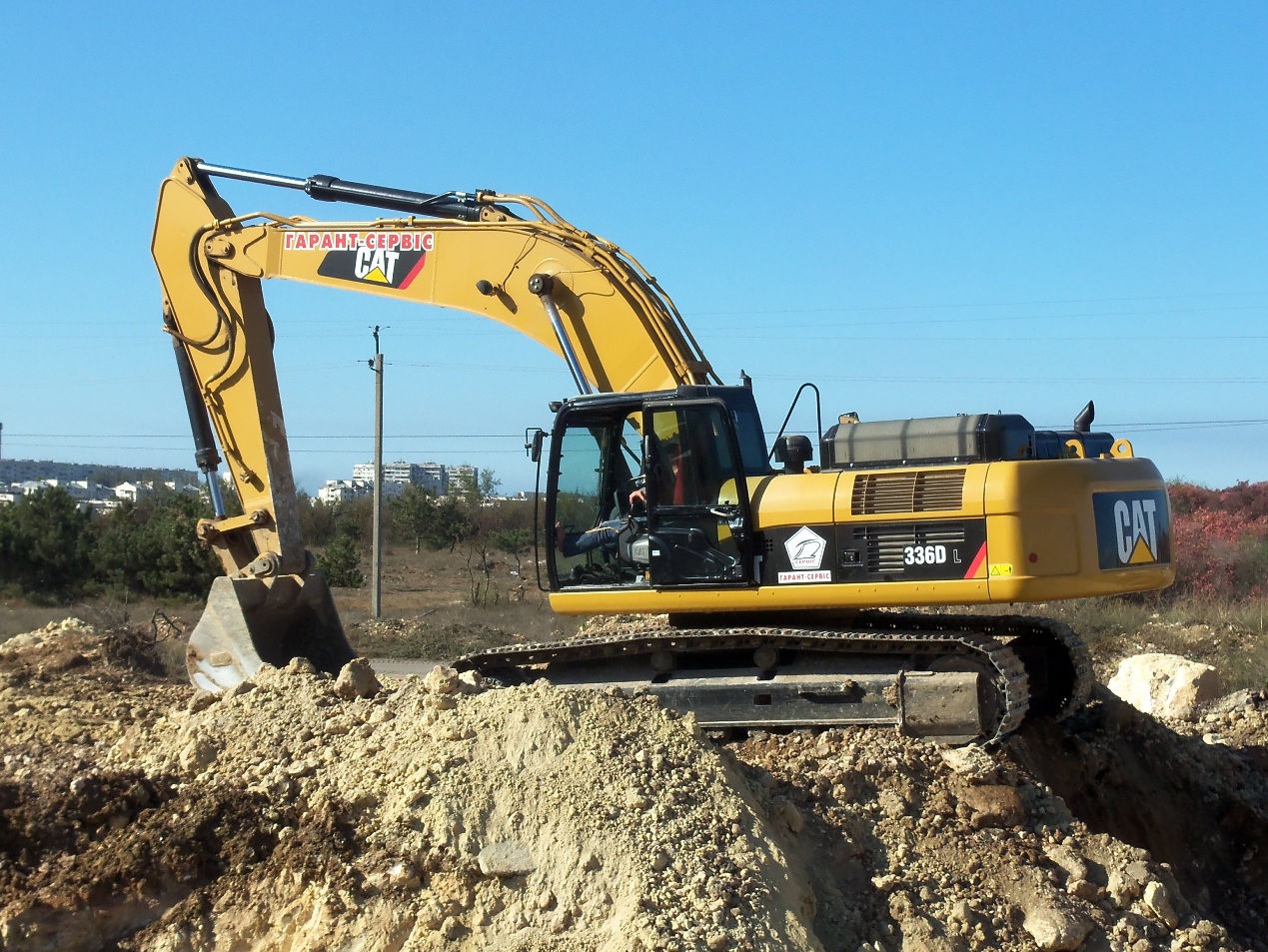 Экскаватор Caterpillar 336DL. Севастополь