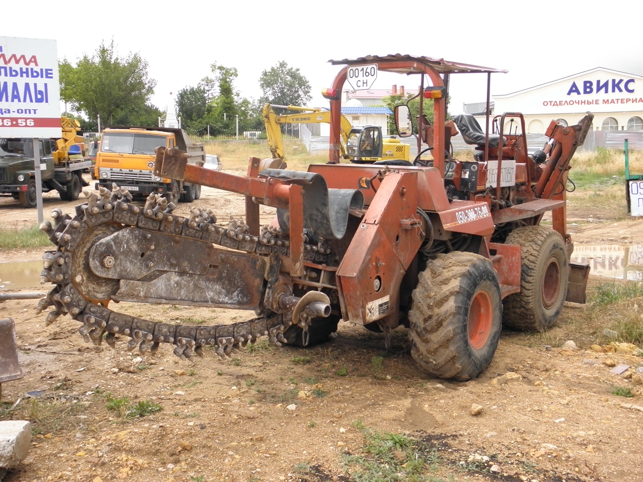 Траншейный экскаватор Dich Witch 6510/7510 #00160 СН. Севастополь