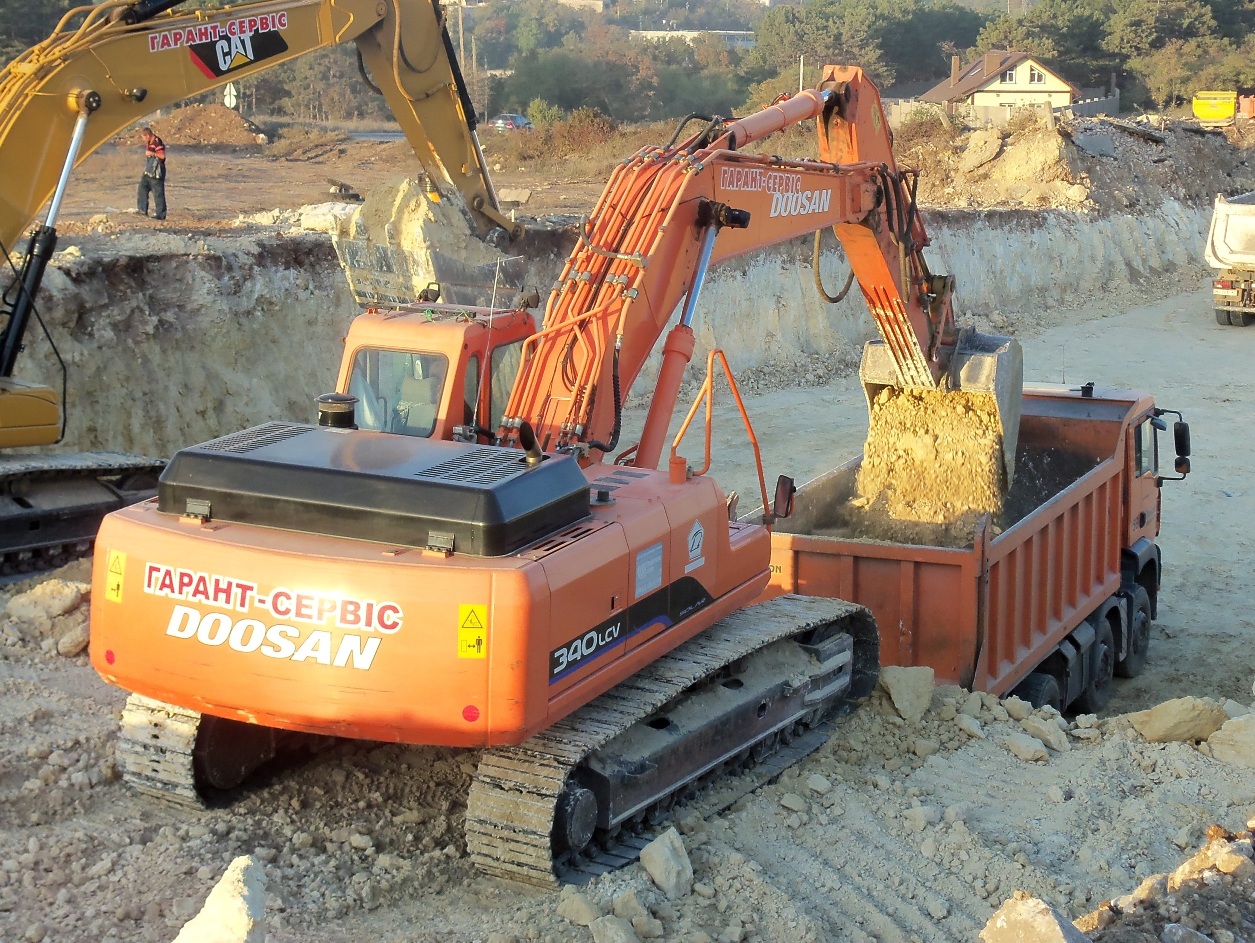 Экскаватор Doosan Solar 340LCV. Севастополь