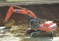 Экскаватор Fiat-Hitachi FH 270.3. Севастополь