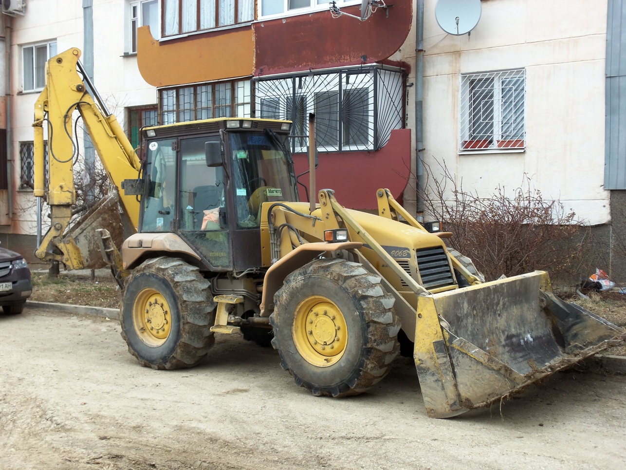 Экскаватор-погрузчик HYDREMA 806B #3807 КМ. Севастополь