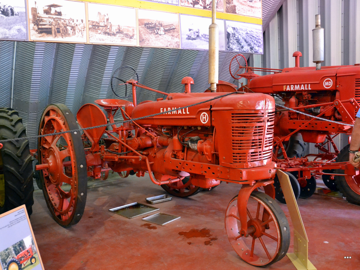 Трактор Farmall H. Израиль, Эйн Шемер 