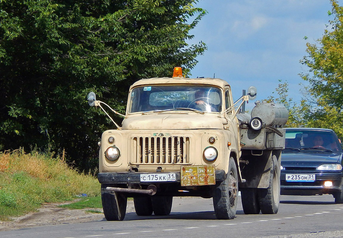 Автотопливозапрвщик модели 3609 на шасси ГАЗ-52-04 #С 175 КК 31. Белгородская область, Красногвардейский район, с. Засосна