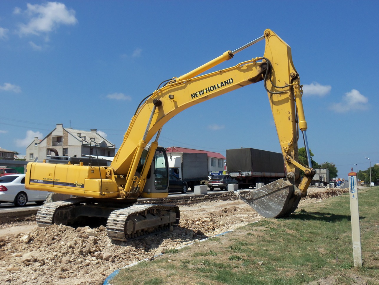 Экскаватор New Holland Kobelco SK330. Севастополь