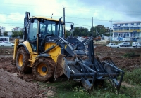 Экскаватор-погрузчик Volvo BL71B. Севастополь