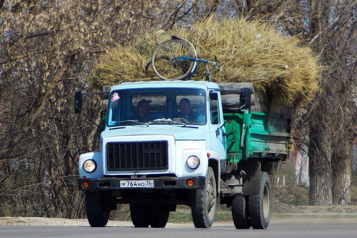 Самосвал ГАЗ-САЗ-3507-01 на шасси ГАЗ-33072  #Р 764 НО 36. Воронежская область, г. Острогожск, улица 50 лет Октября