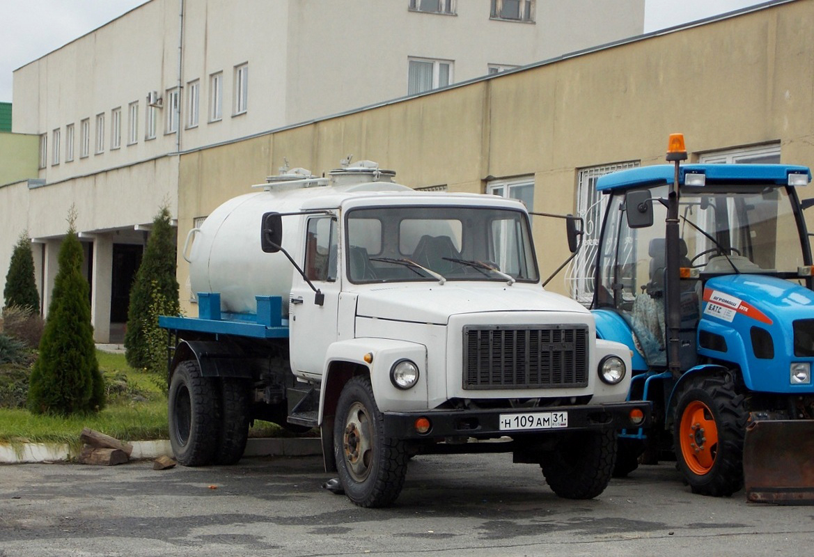 Автоцистерна на шасси ГАЗ-3309* #Н 109 АМ 31. Белгородская область, п. Чернянка, территория Чернянской ЦРБ