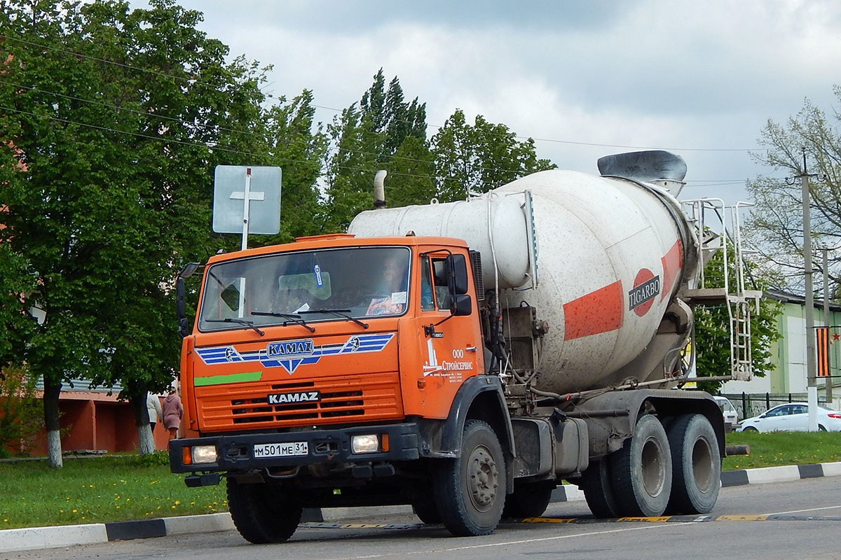 Бетоносмеситель Tigarbo на шасси КамАЗ-65115 #М 501 МЕ 31. Белгородская область, г. Бирюч, Красная улица