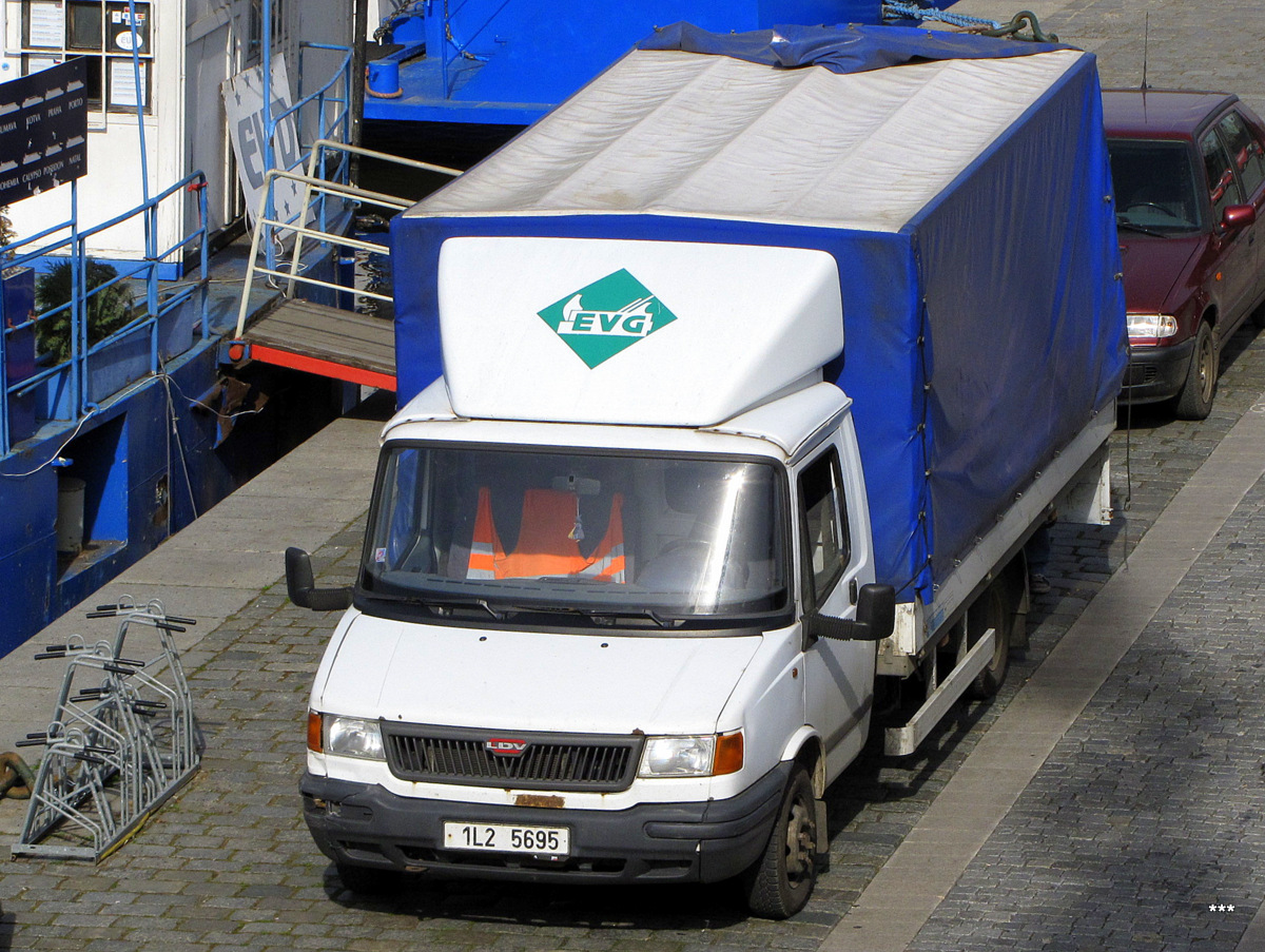Грузовик LDV Convoy  #1L2 5695. Чехия, Прага