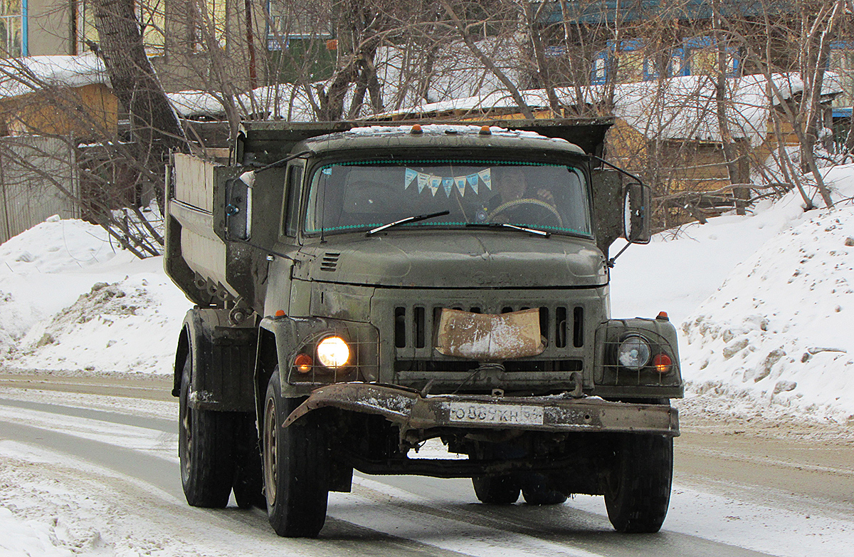 Самосвал ЗиЛ-ММЗ-4505 на шасси ЗиЛ-495710 #О 889 КН 54. Новосибирск, проспект Дзержинского