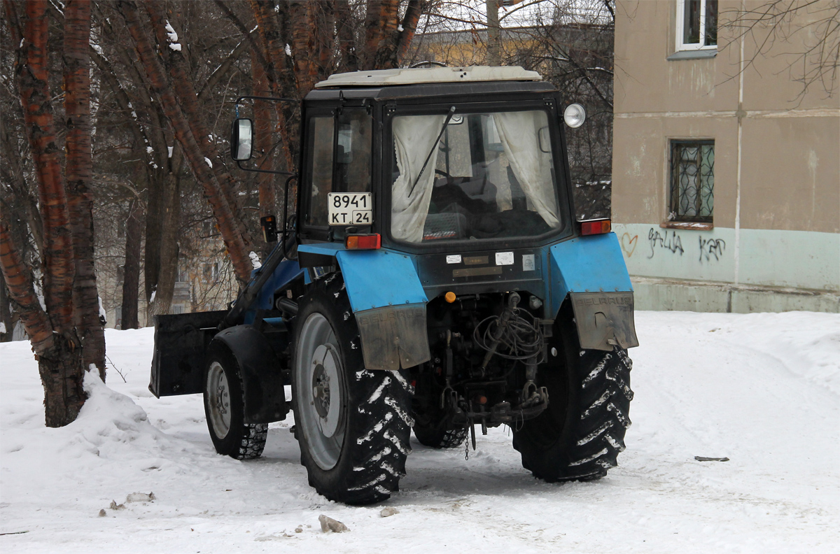 Трактор Беларус 82.1 #8941 КТ 24. Красноярский край, Железногорск, Восточная улица