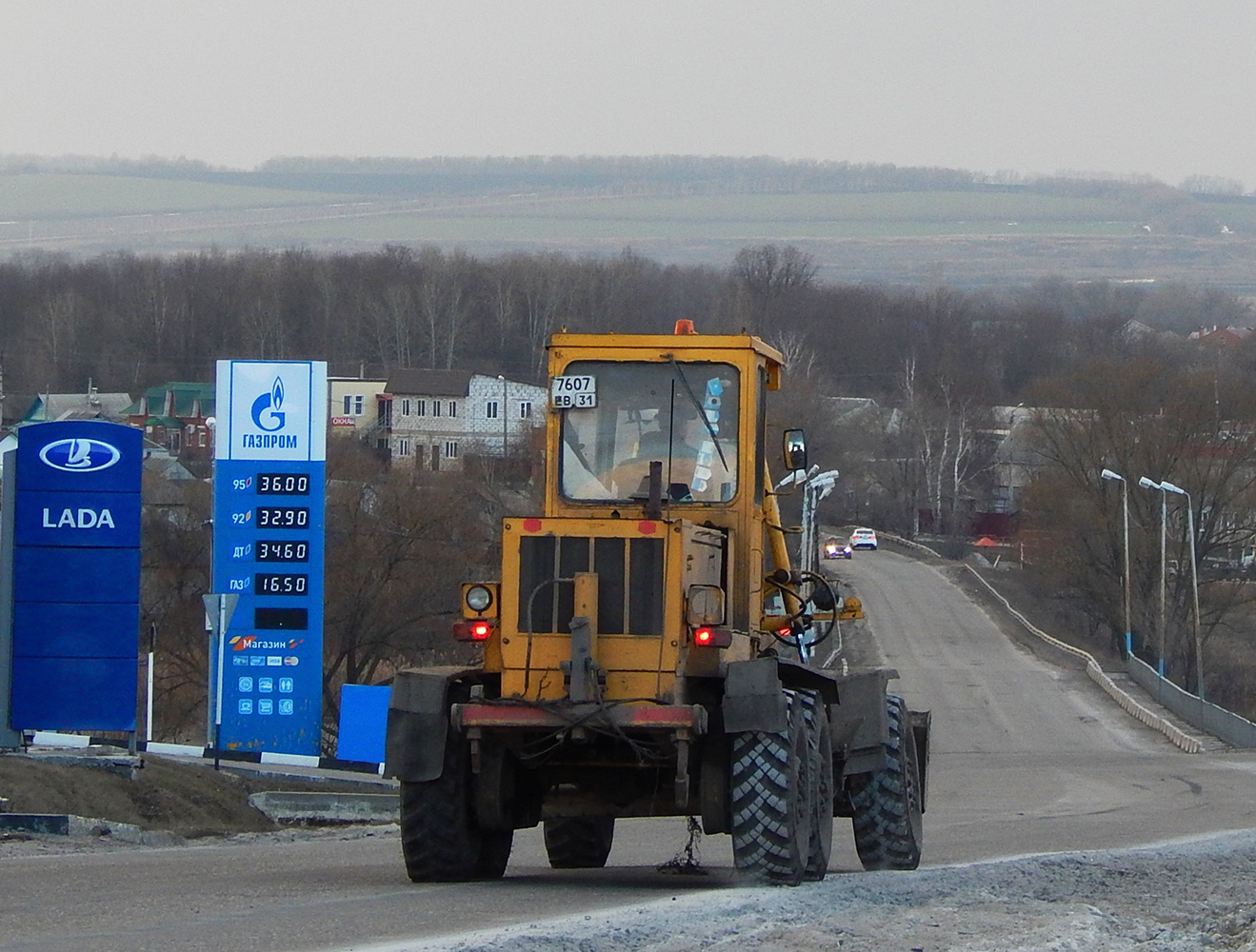 Автогрейдер ДЗ-180А # 7607 ЕВ 31. Белгородская область, г. Алексеевка, улица Чапаева