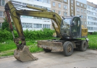 Эскаватор ЕК-12. Россия, Тверская область, Удомля, улица Александрова
