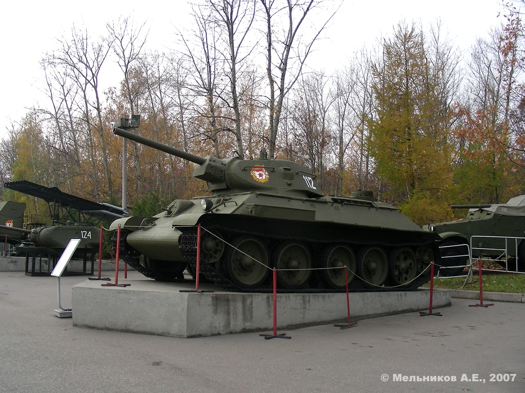 Танк Т-34-76 №112. Москва, парк Победы