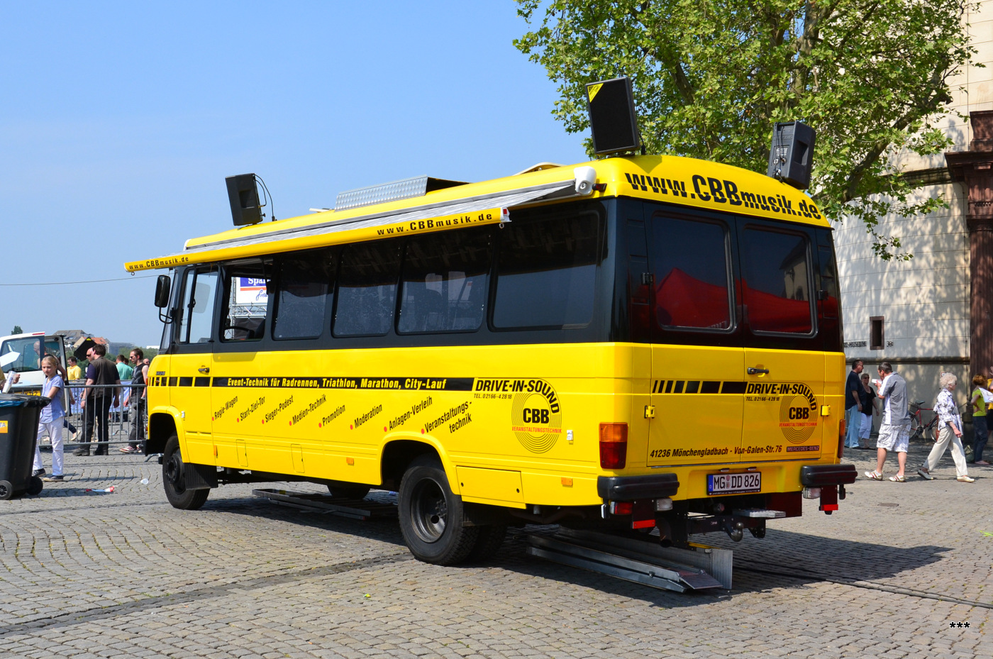 Музыкальный автобус Mercedes-Benz T2 613D #MG-DD 826. Германия, Дюссельдорф