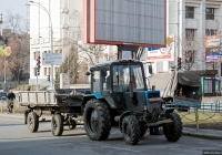 Трактор МТЗ-82.1 "Беларусь". Киев, улица Кутузова