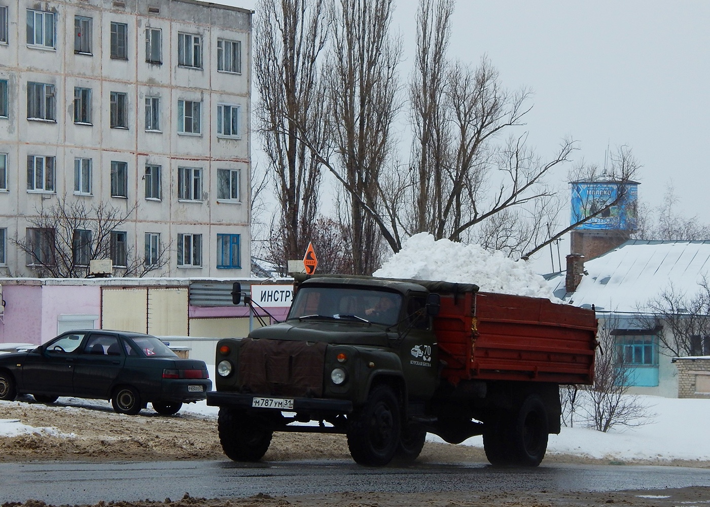 Самосвал ГАЗ-САЗ-3507 #М 787 УМ 31. Белгородская область. г. Алексеевка, улица Тимирязева