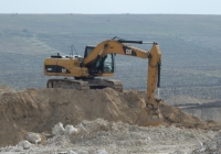 Экскаватор Caterpillar 320DL. Севастополь