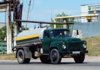 Ассенизационная машиназ на шасси ГАЗ-53-12 #Е 820 АА 31. Белгородская область, г. Алексеевка, улица Тимирязева