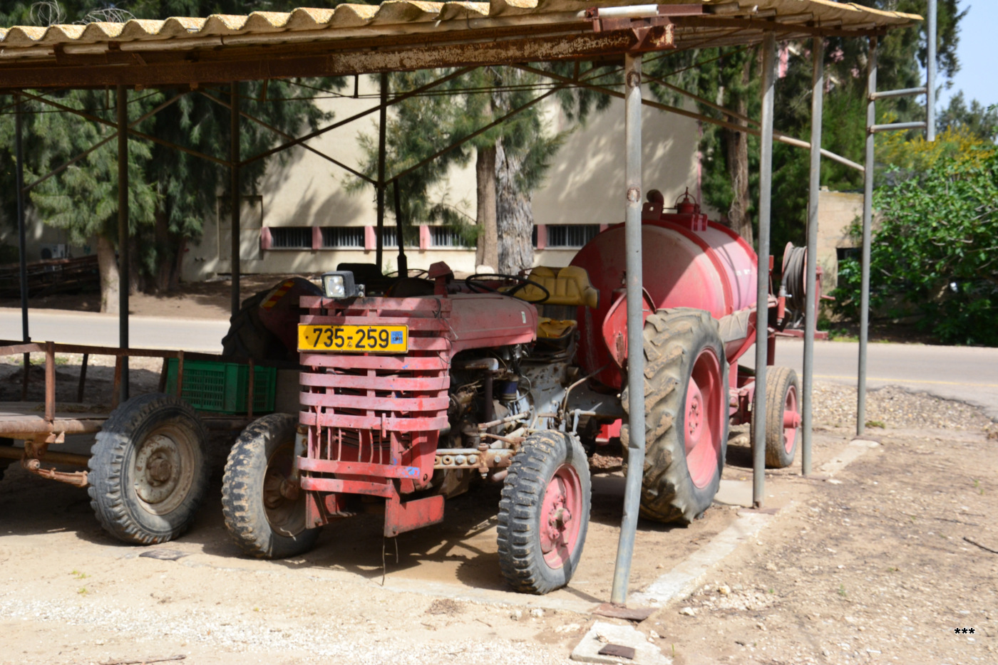 Трактор Massey Ferguson, #735-259. Израиль, Эйн-Шемер 