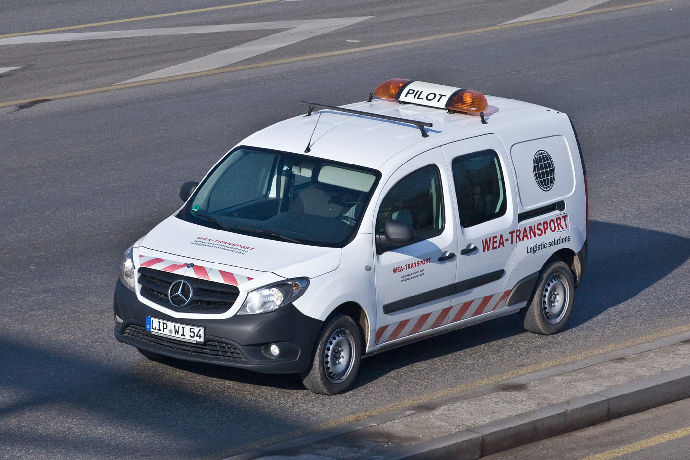 Автомобиль сопровождения на базе Mercedes-Benz Citan #LIP WI 54. Алматы, улица Саина
