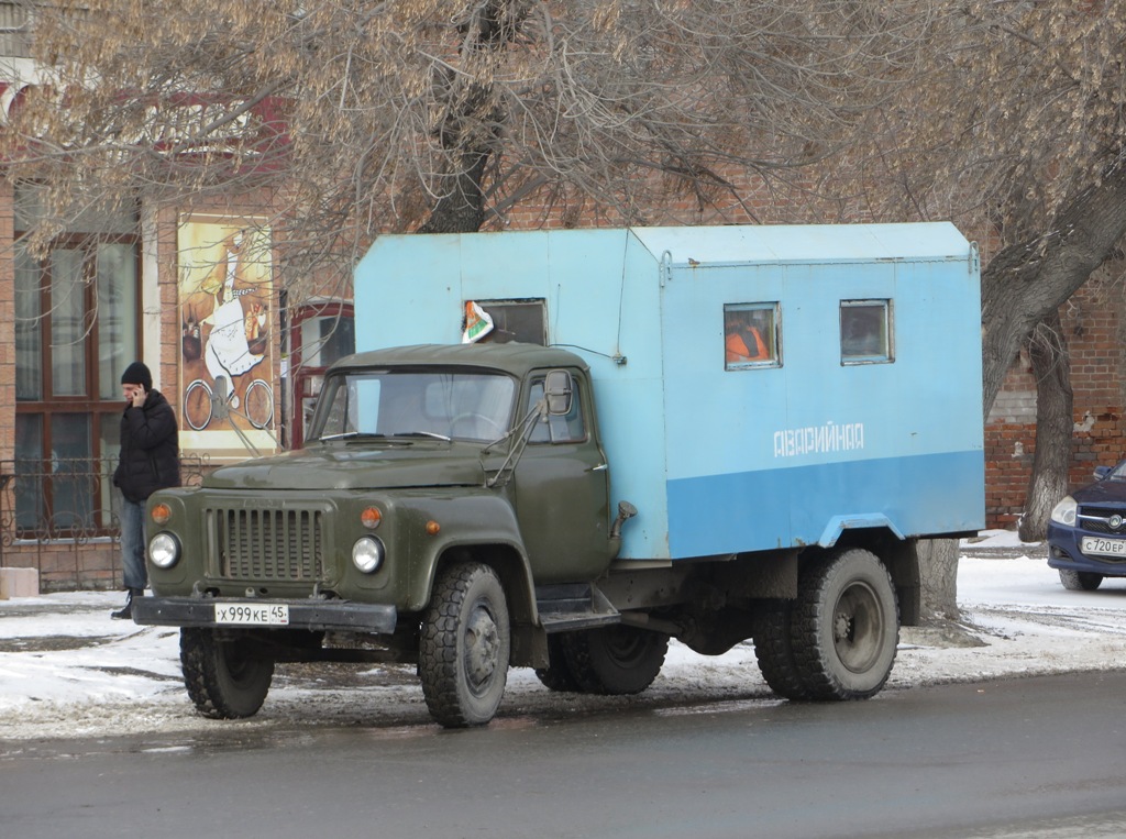 Аварийная машина горводоканала на шасси ГАЗ-52- 04  #Х 999 КЕ 45. Курган, улица Куйбышева