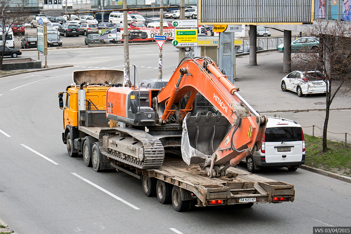Экскаватор Hitachi Zaxis 270LC. Киев, Лыбедская площадь