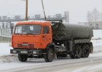 Машина вакуумная типа КО-505А на шасси КамАЗ-53213 #М 002 КК 45. Курган, улица Климова