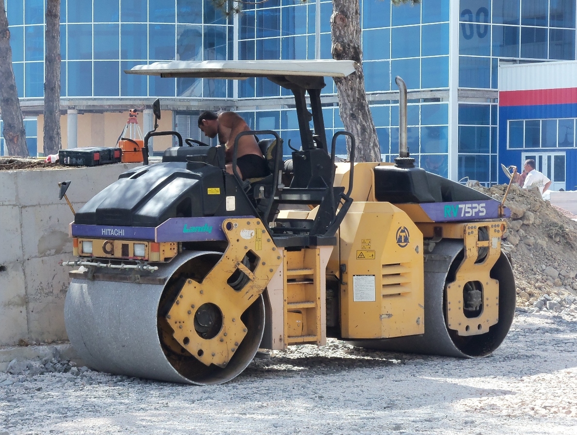 Каток Hitachi RV75PS. Севастополь